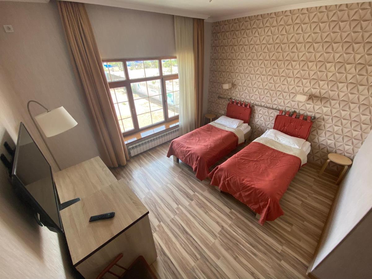 Azimut Hotel Balykchy Kültér fotó