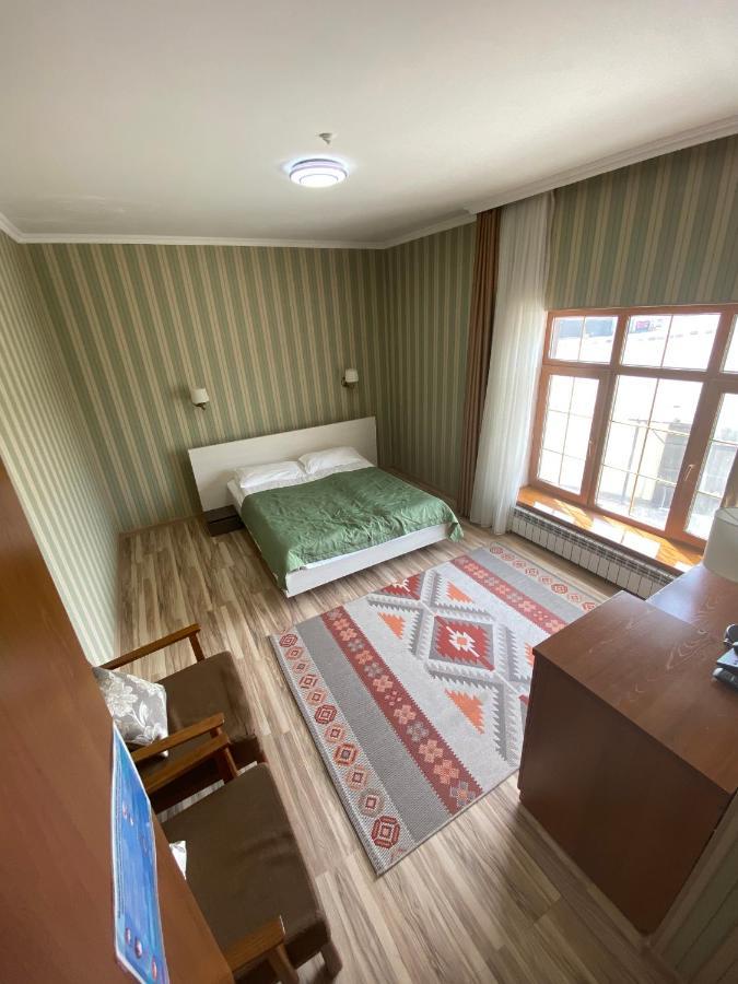 Azimut Hotel Balykchy Kültér fotó